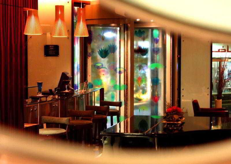 Le Royal Tower Hotel Kuwait City Restaurante foto