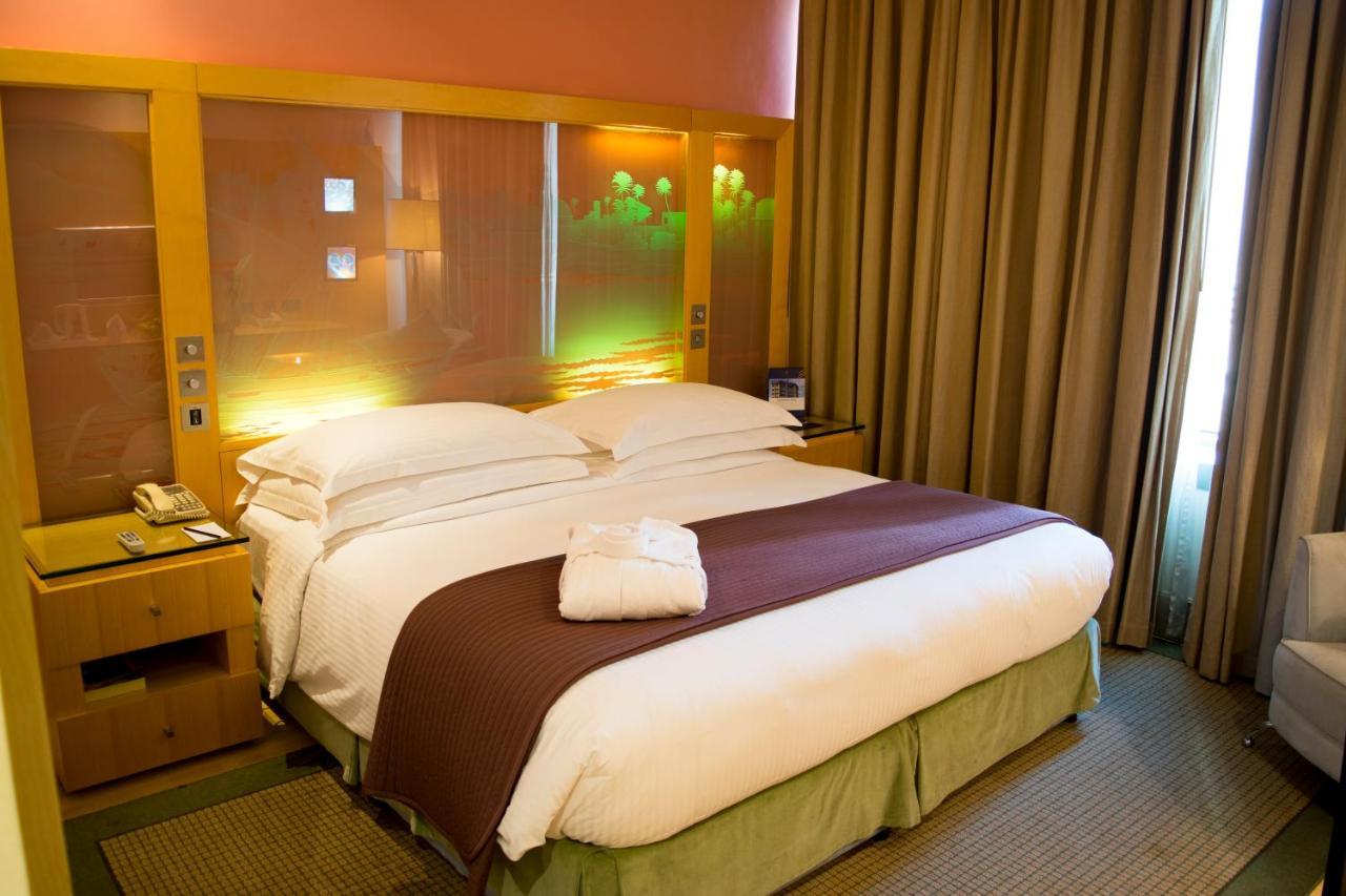 Le Royal Tower Hotel Kuwait City Exterior foto