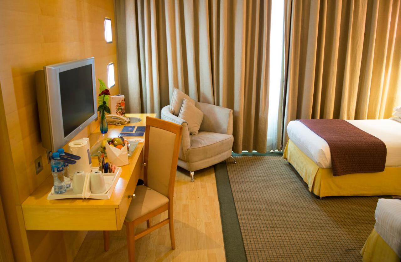 Le Royal Tower Hotel Kuwait City Exterior foto