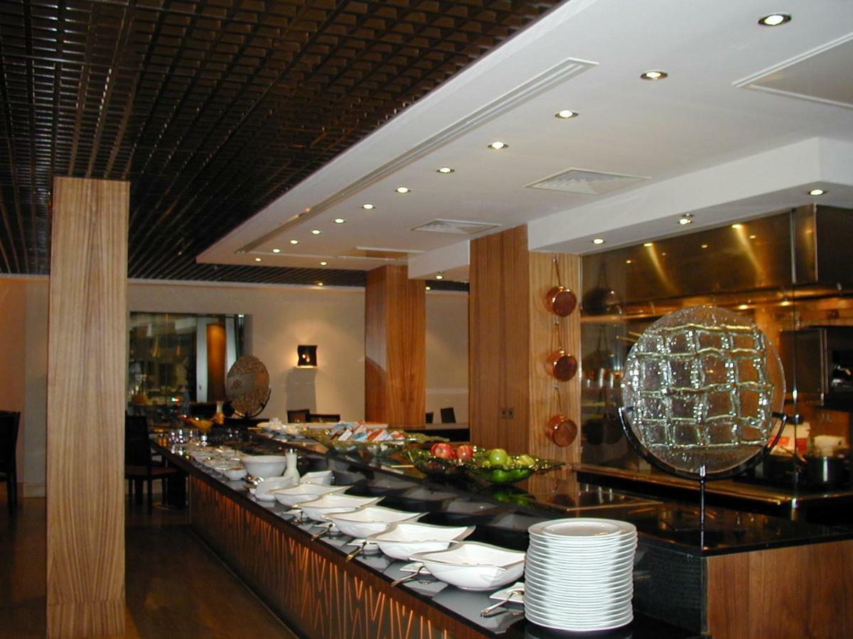 Le Royal Tower Hotel Kuwait City Exterior foto