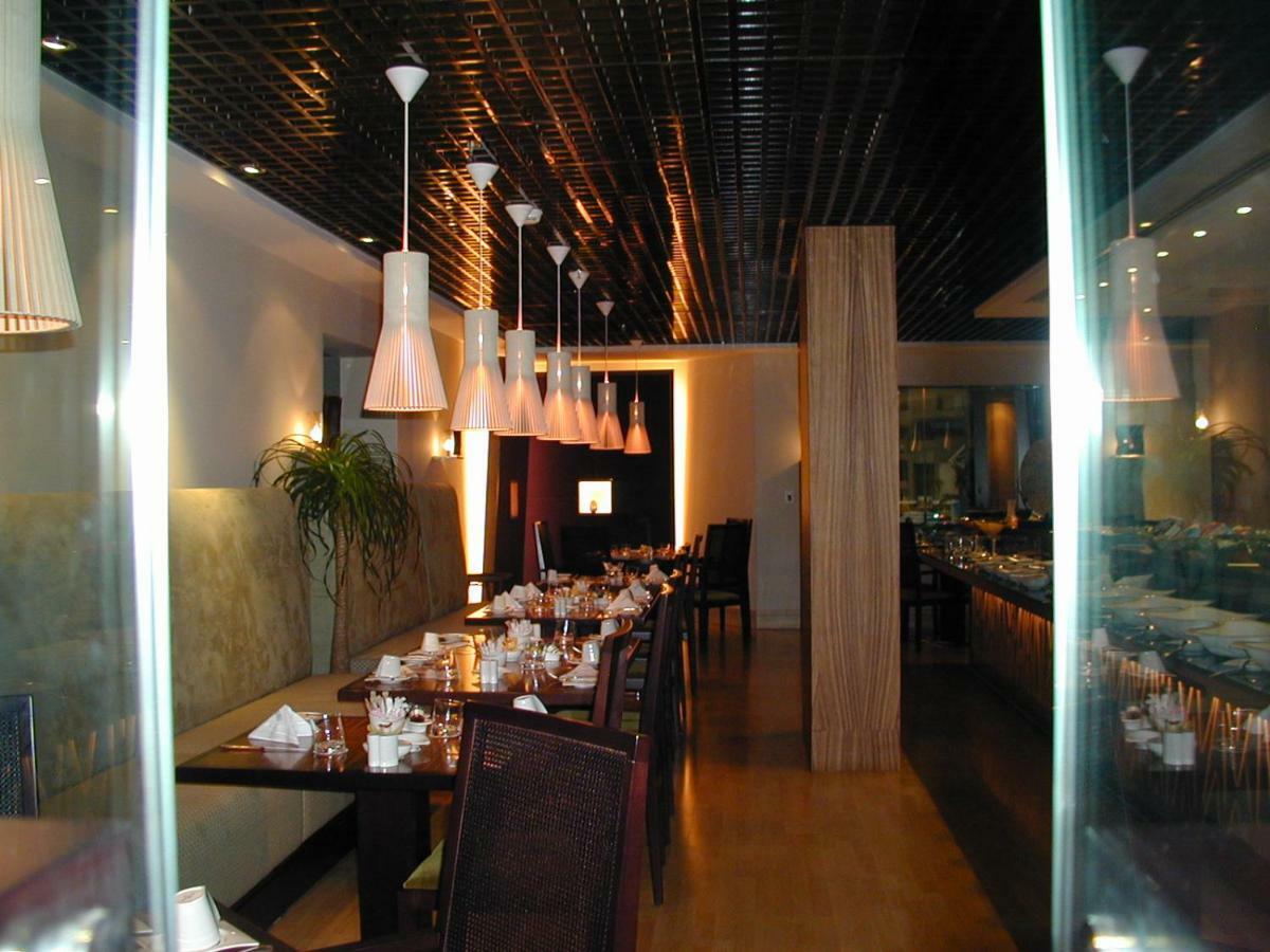 Le Royal Tower Hotel Kuwait City Exterior foto