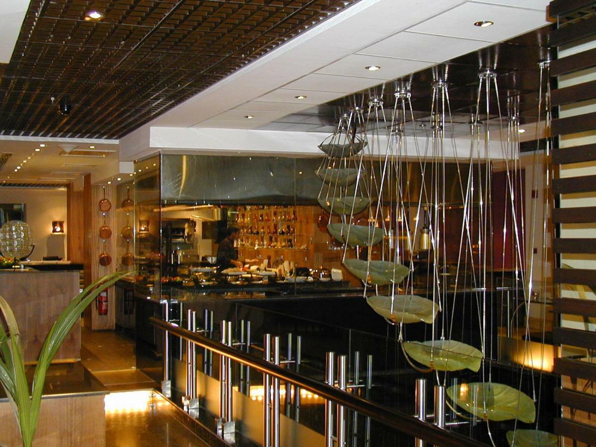 Le Royal Tower Hotel Kuwait City Exterior foto